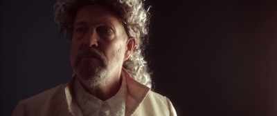 (door rattling)
(door squeaking) - The Highwayman