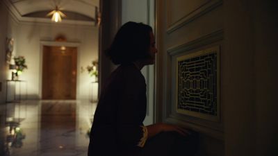 [DOOR RUMBLES] - His Dark Materials