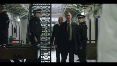DOOR SLAMS AND IS LOCKED - Silent Witness