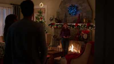 [door slams] - A World Record Christmas