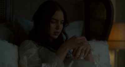 [door squeaking] - Bed Rest
