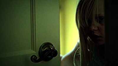 (door squeaking) - CSI: Miami