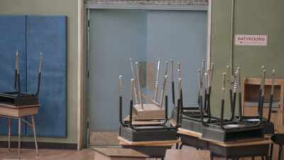 [door squeaks open] - Abbott Elementary