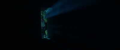 (door thuds)
(Miles roars) - Art of a Hit