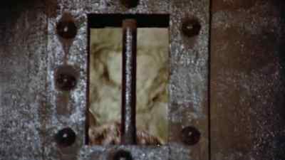 [ Door window opens ]
Breakfast. - The Count of Monte Cristo