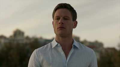 DOORBELL BUZZES - McMafia