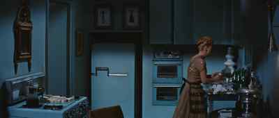 - [Doorbell Buzzing]
- Whoever it is, they're too late. - The Best of Everything