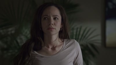 [doorbell ringing] - Love at First Lie