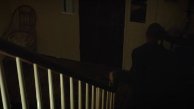 [doorbell ringing] - Girl in the Basement