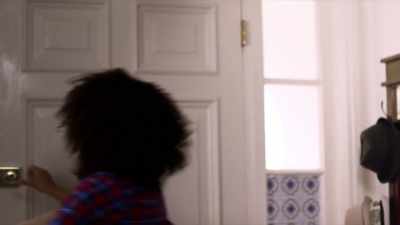 (doorbell ringing)        - Back of the Net
