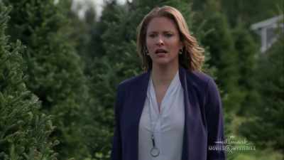 [doorbell rings like Big Ben] - Mystery 101: Playing Dead