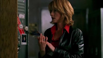        ( doorbell rings ) - CSI: Crime Scene Investigation