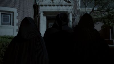 (doorbell rings) - American Horror Story
