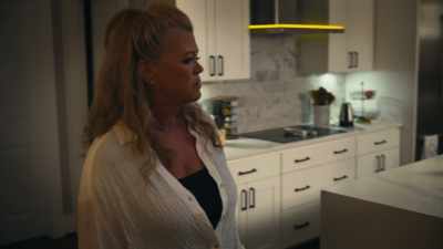 (doorbell rings) - Stepmom from Hell