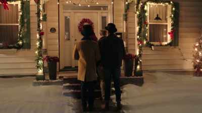 [doorbell rings] - The Christmas Setup