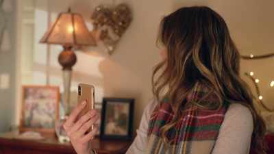 (doorbell rings) - Christmas Love Letter