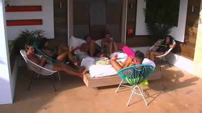 (DOORBELL RINGS) - Love Island