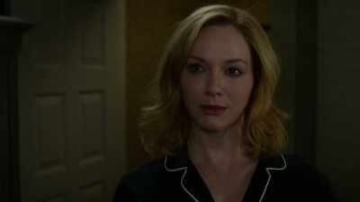 [doorbell rings] - Good Girls