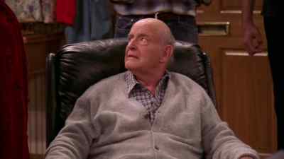 [doorbell rings] - Everybody Loves Raymond
