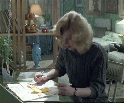 (Doorbell) - Inspector Morse