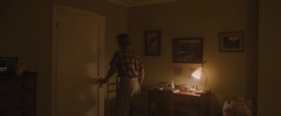 Open this fucking door, Jeff! - Dahmer – Monster: The Jeffrey Dahmer Story