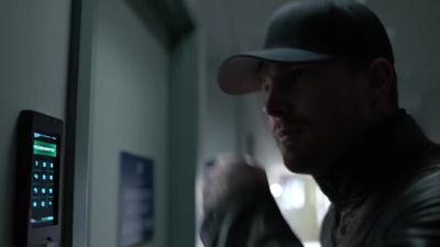 Door's unlocked. - Arrow