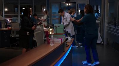 - Doris, get those vents
up and running. - Chicago Med