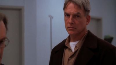 Dornan was in pain and demanding to see me. - NCIS