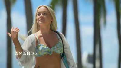 ♪ Double up and meet me
on the outside ♪ - Siesta Key