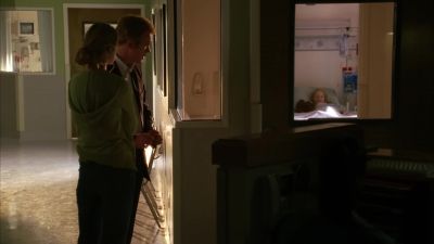 Doubt he did this to himself. - CSI: Miami