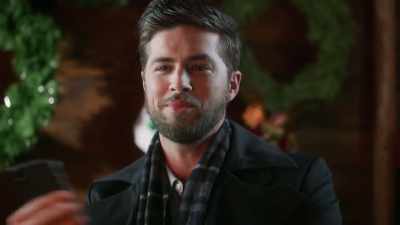 Doug, Doug, why don't you
let me and Julia - The Christmas Listing