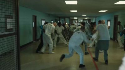 Down! On the floor now! Stay down! - FBI: Most Wanted