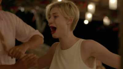 Down on the ground!
Everybody on the ground! - The Night Manager