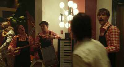 ♪ Down on the right ♪ - Saturday Night
