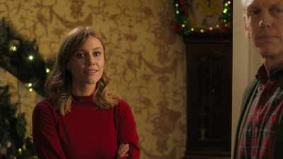 ♪ Down through the chimney
with old St. Nick ♪ - Grounded for Christmas