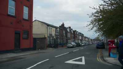 (downbeat music) - Liverpool Narcos