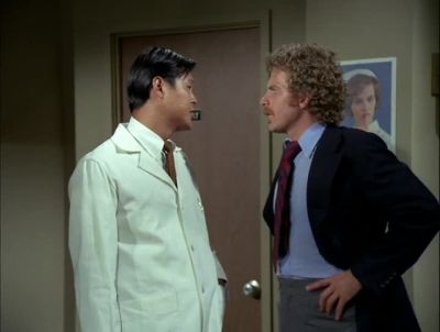 DR. BARNES. - Hawaii Five-0