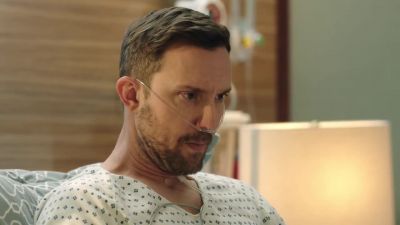 Dr. Bell, I want to help. - The Resident