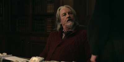 [Dr. Bruton on voicemail]
Mr. Flynn, this is Dr. Bruton. - Power Book IV: Force