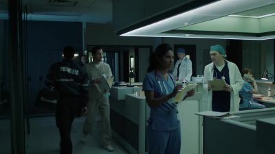 Dr. Cassandra Railly to the ER. - 12 Monkeys