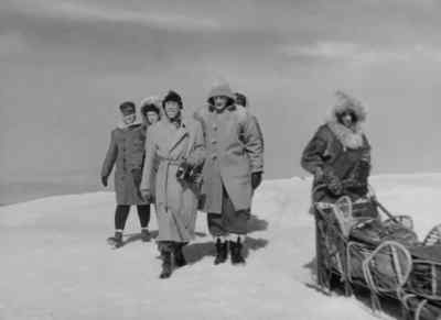 Dr Chapman, could an aeroplane
melt that much ice? - The Thing from Another World