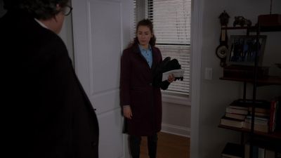 - Dr. Charles, you ready?
- Yeah. - Chicago Med
