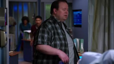 - Dr. Choi,
something's wrong! - Chicago Med