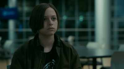Dr. Coyle, - Paper Girls