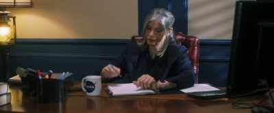 Dr. Devlin, it's Dr. Morrow. - Alien: Rubicon