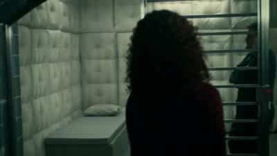 Dr Gideon, I'm Freddie lounds. - Hannibal