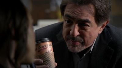 - Dr. Greene!
- What is it? - Criminal Minds