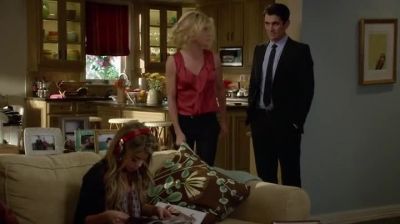 - Dr. Greene!
- What is it? - Modern Family