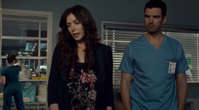 Dr. Hamza says his vision will come back. - Saving Hope
