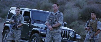 Dr. Hughes, I'm Major Oakley Jones. - 4 Horsemen: Apocalypse